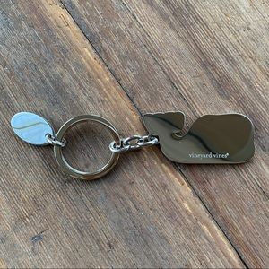 NWOT Vineyard Vines Keychain